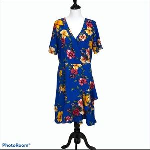 Mangosteen surplice bright blue with floral print pullover dress